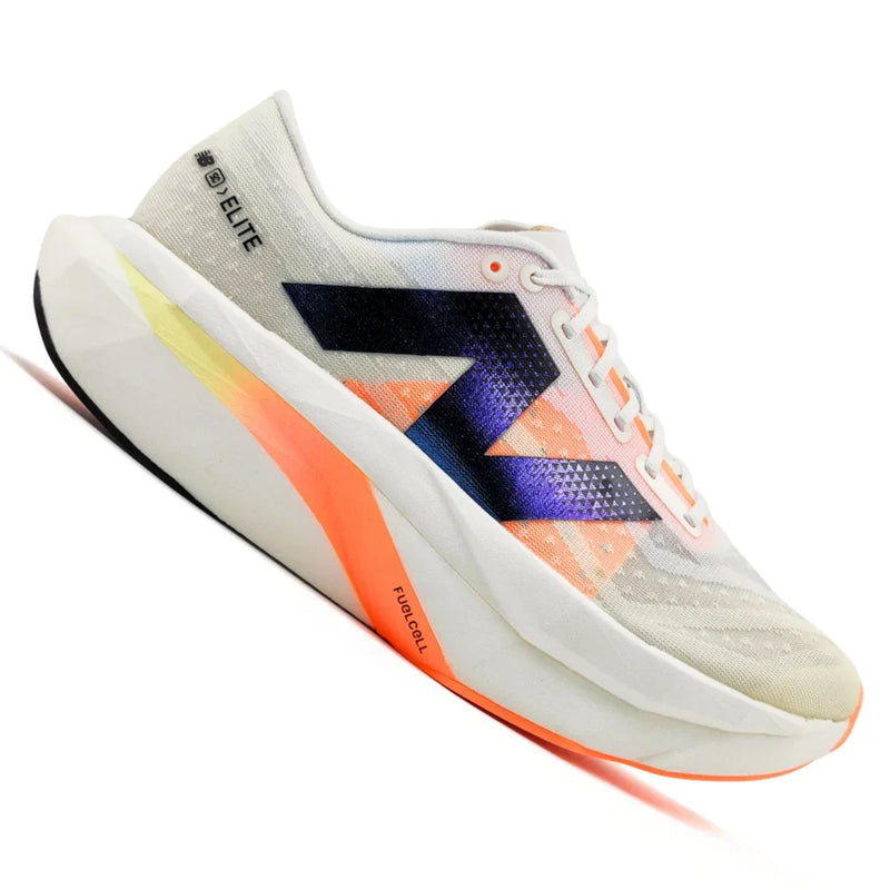 Tênis New Balance FuelCell Supercomp Elite V4 - Bege/Laranja